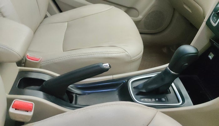 2016 Maruti Ciaz ZXI AT, Petrol, Automatic, 49,723 km, Gear Lever