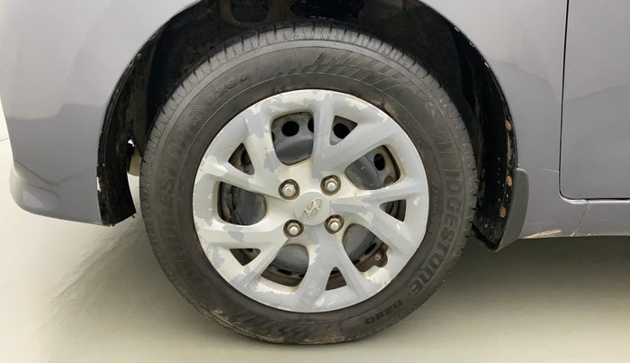 2018 Hyundai Grand i10 MAGNA AT 1.2 KAPPA VTVT, CNG, Automatic, 60,674 km, Left Front Wheel