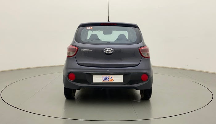 2018 Hyundai Grand i10 MAGNA AT 1.2 KAPPA VTVT, CNG, Automatic, 60,674 km, Back/Rear