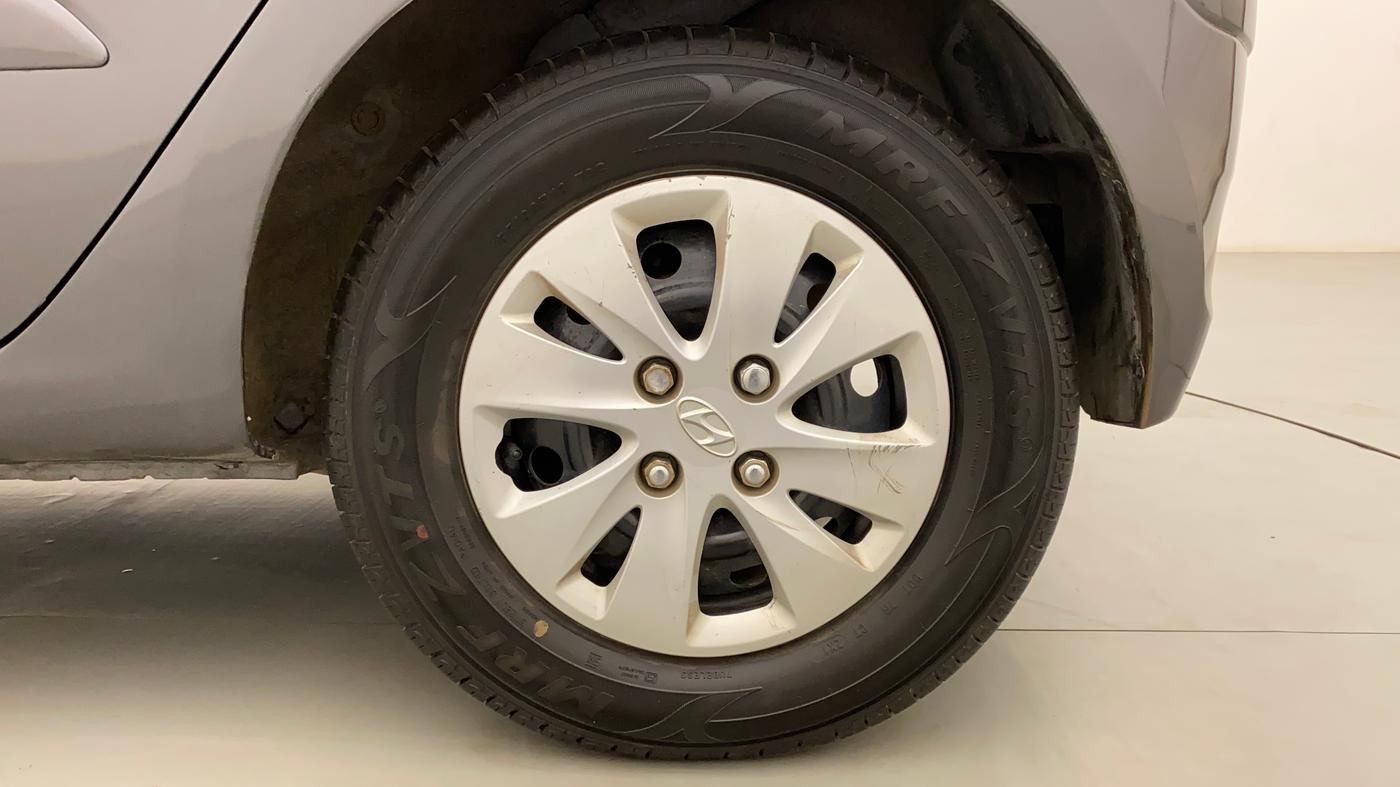 2012 Hyundai i10 SPORTZ 1.2, Petrol, Manual, 26,978 km, Left Rear Wheel