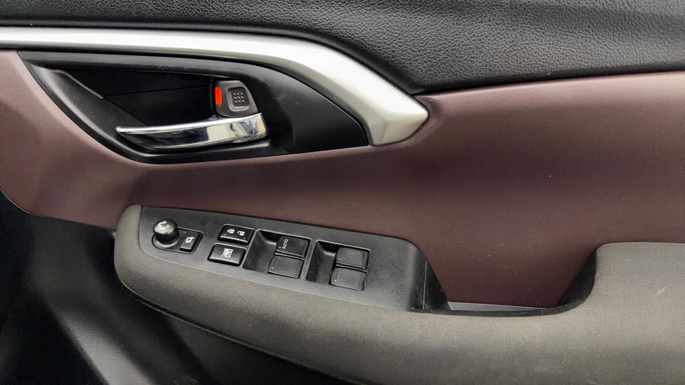 2024 Maruti Grand Vitara SIGMA SMART HYBRID, Petrol, Manual, 42,627 km, Driver Side Door Panels Control