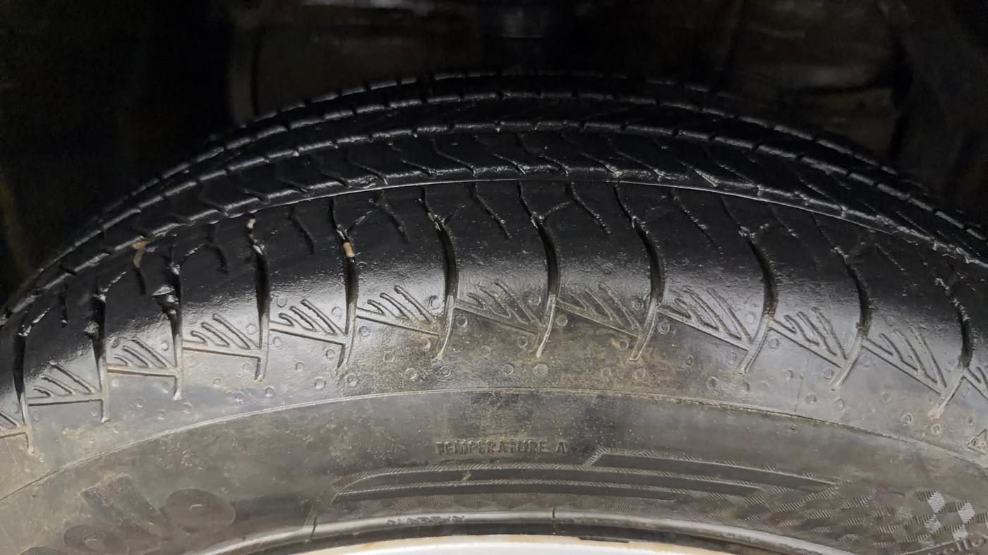 2024 Maruti Grand Vitara SIGMA SMART HYBRID, Petrol, Manual, 42,627 km, Right Front Tyre Tread