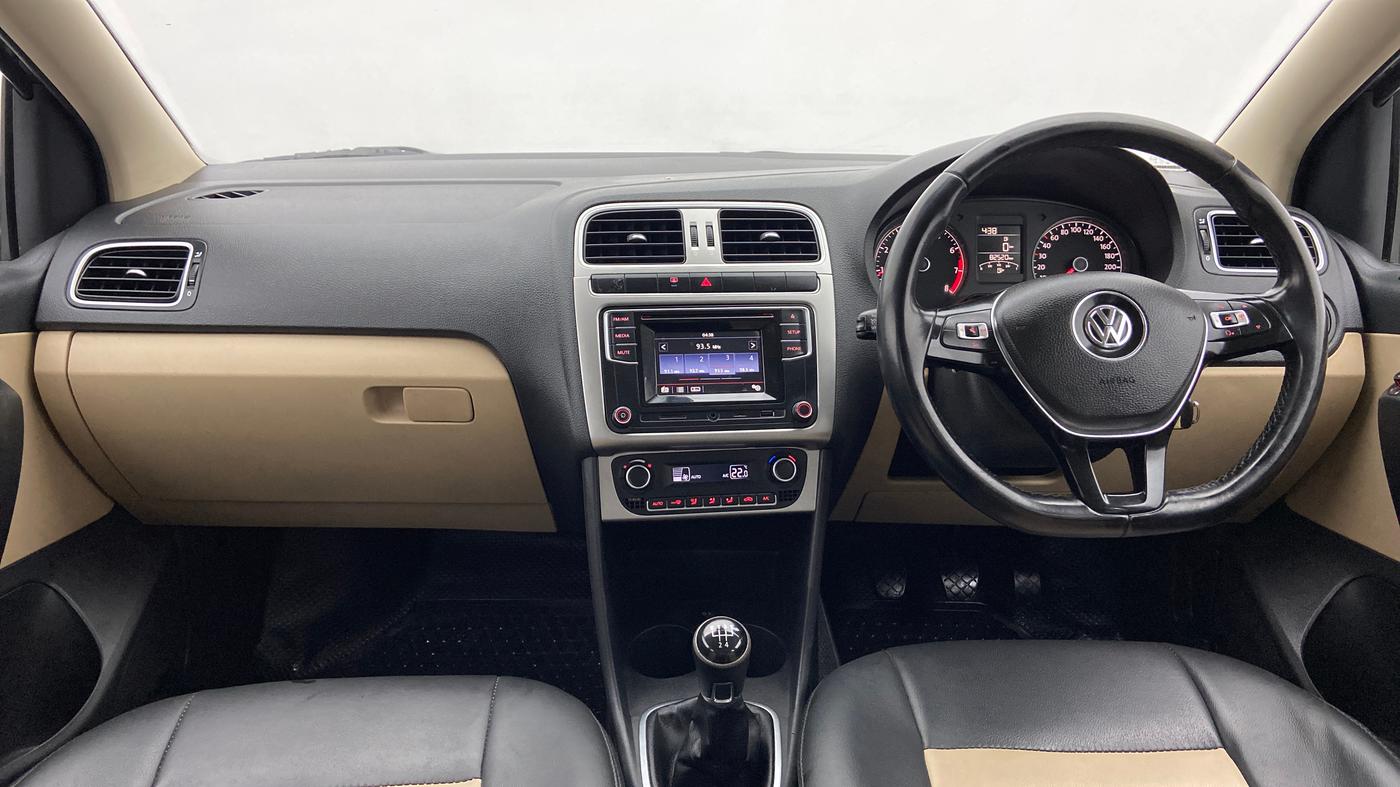 2017 Volkswagen Polo HIGHLINE1.2L PETROL, Petrol, Manual, 82,681 km, Dashboard