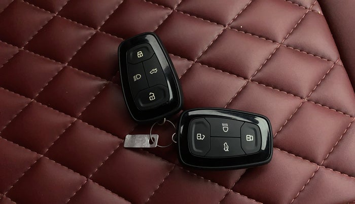 2022 Tata TIGOR XZ PLUS CNG, CNG, Manual, 12,133 km, Key Close Up