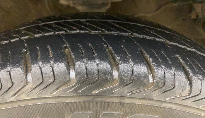 2021 Maruti S PRESSO VXI+, Petrol, Manual, 1,03,420 km, Right Front Tyre Tread