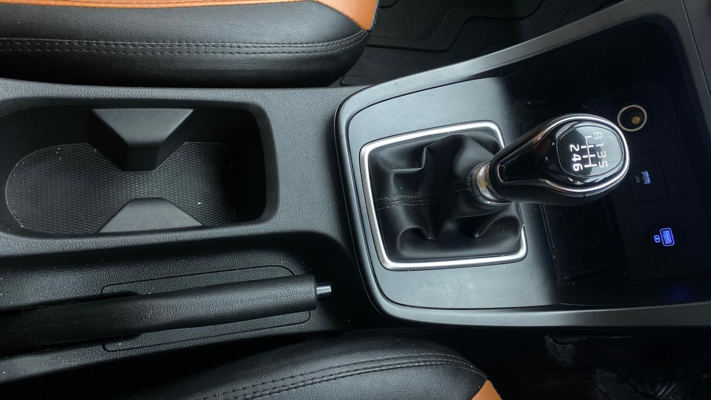 2021 Hyundai Creta SX EXECUTIVE 1.5 PETROL, Petrol, Manual, 45,305 km, Gear Lever
