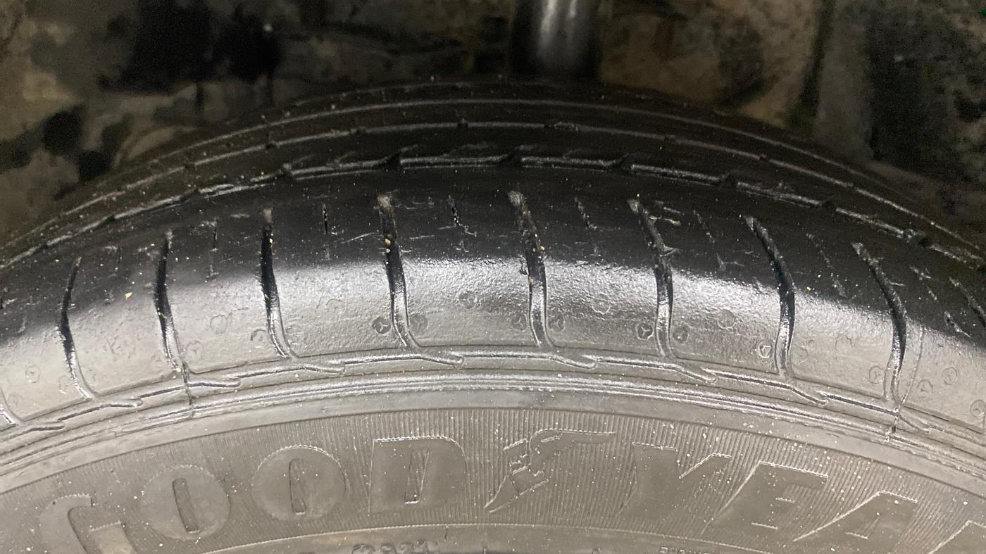 2021 Tata NEXON XM PETROL, Petrol, Manual, 49,909 km, Left Front Tyre Tread