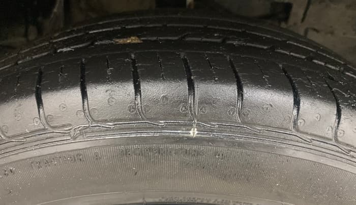 2021 Tata NEXON XM PETROL, Petrol, Manual, 49,483 km, Right Front Tyre Tread