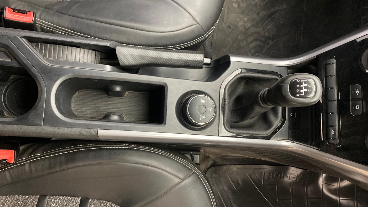 2021 Tata NEXON XM PETROL, Petrol, Manual, 49,909 km, Gear Lever