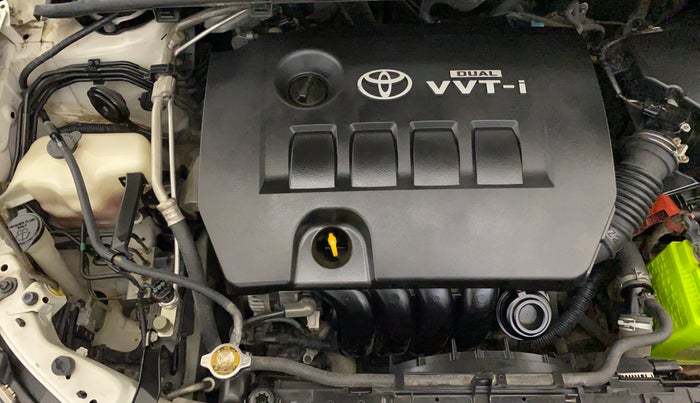 2014 Toyota Corolla Altis VL CVT PETROL, Petrol, Automatic, 94,455 km, Engine View - Right