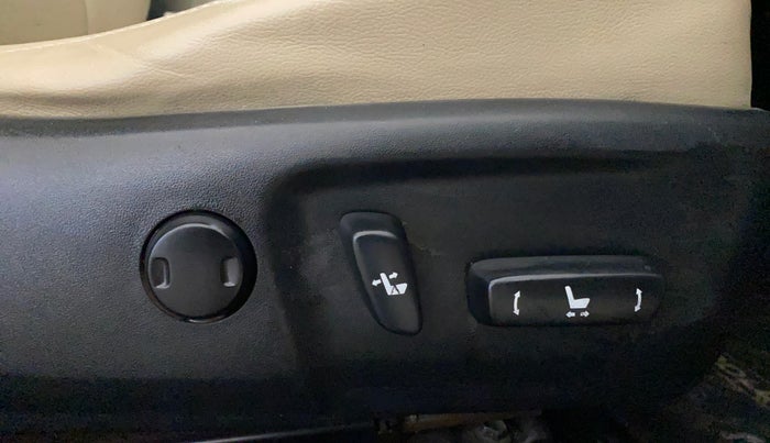 2014 Toyota Corolla Altis VL CVT PETROL, Petrol, Automatic, 94,455 km, Driver Side Adjustment Panel