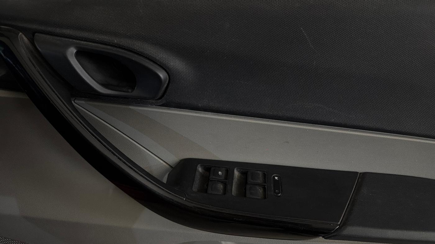 2019 Tata Tiago XZA PETROL, Petrol, Automatic, 44,975 km, Driver Side Door Panels Control