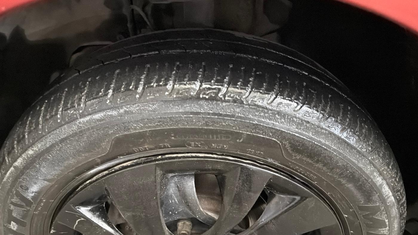 2019 Tata Tiago XZA PETROL, Petrol, Automatic, 44,975 km, Left Front Tyre Tread