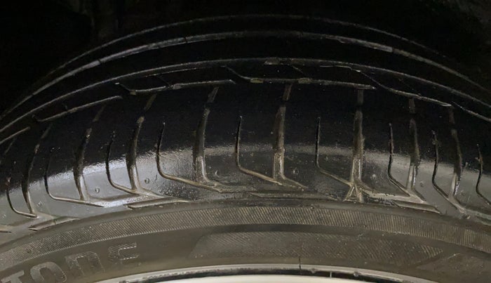 2021 Tata NEXON XZ PETROL, Petrol, Manual, 47,581 km, Right Rear Tyre Tread