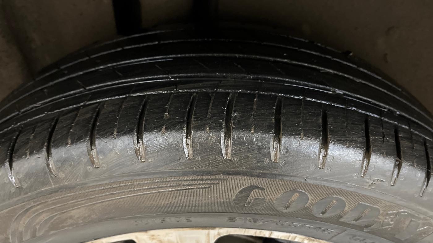 2021 MG HECTOR SHARP 1.5 PETROL CVT, Petrol, Automatic, 52,138 km, Right Rear Tyre Tread