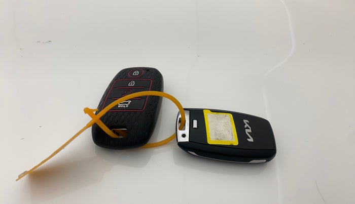 2022 KIA SONET HTX 1.5 AT, Diesel, Automatic, 1,27,467 km, Key Close Up