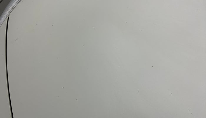 2020 Maruti Dzire VXI, CNG, Manual, 91,571 km, Bonnet (hood) - Slight discolouration