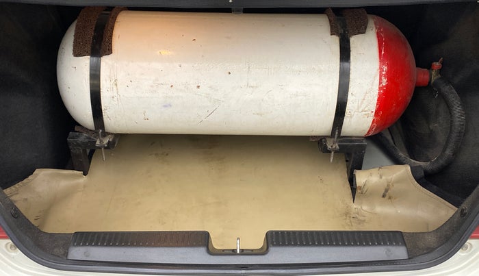 2020 Maruti Dzire VXI, CNG, Manual, 91,571 km, Boot Inside