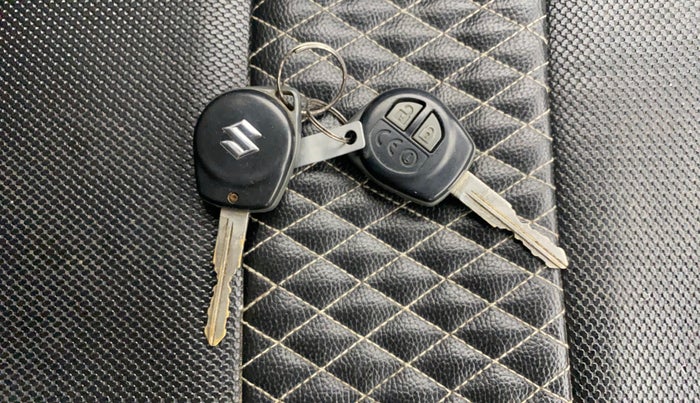 2016 Maruti Baleno DELTA PETROL 1.2, Petrol, Manual, 60,958 km, Key Close Up