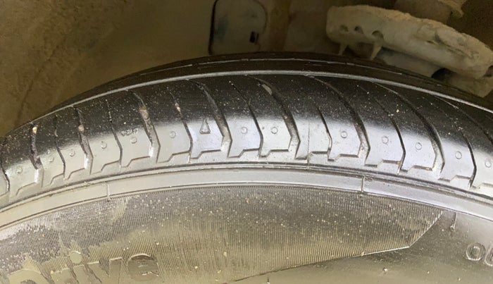 2018 Hyundai Verna 1.6 VTVT SX (O) AT, Petrol, Automatic, 56,470 km, Left Front Tyre Tread