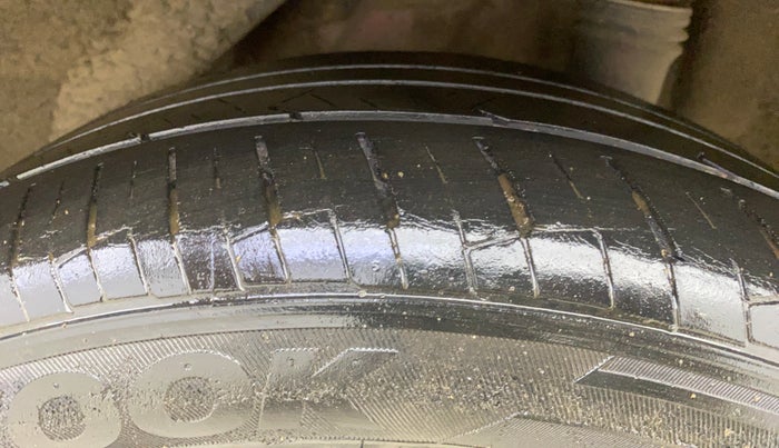 2018 Hyundai Verna 1.6 VTVT SX (O) AT, Petrol, Automatic, 56,470 km, Left Rear Tyre Tread