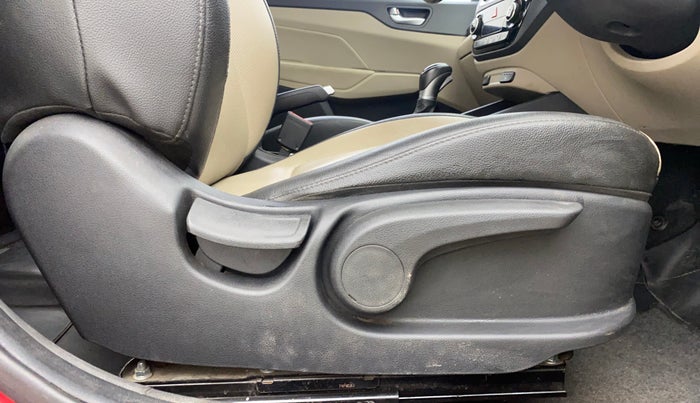 2018 Hyundai Verna 1.6 VTVT SX (O) AT, Petrol, Automatic, 56,470 km, Driver Side Adjustment Panel