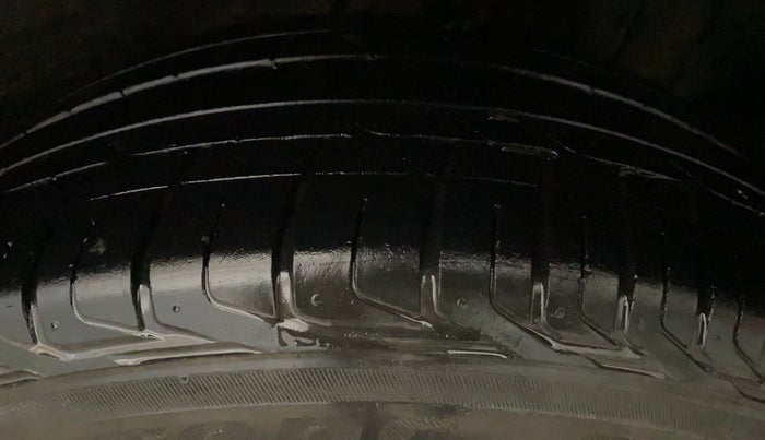 2023 Tata NEXON XZ PLUS PETROL SUNROOF, Petrol, Manual, 44,140 km, Left Rear Tyre Tread