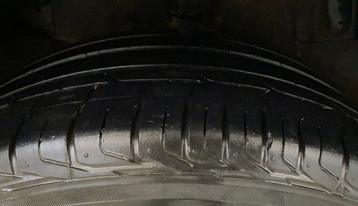 2023 Tata NEXON XZ PLUS PETROL SUNROOF, Petrol, Manual, 44,140 km, Right Rear Tyre Tread