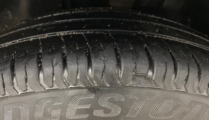2020 Tata ALTROZ XE PETROL, Petrol, Manual, 68,426 km, Left Front Tyre Tread
