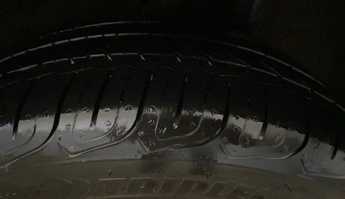 2025 Honda Amaze ZX 1.2 Petrol CVT, Petrol, Automatic, 6,162 km, Left Rear Tyre Tread