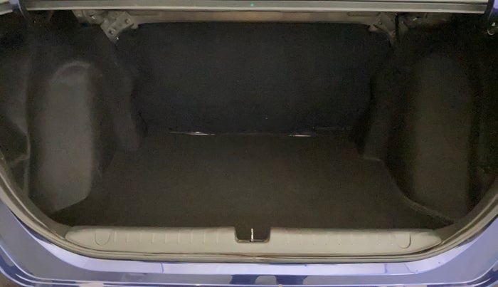 2025 Honda Amaze ZX 1.2 Petrol CVT, Petrol, Automatic, 6,162 km, Boot Inside