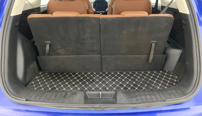 2020 MG HECTOR PLUS SHARP 2.0 DIESEL TURBO MT 6-STR, Diesel, Manual, 54,686 km, Boot Inside