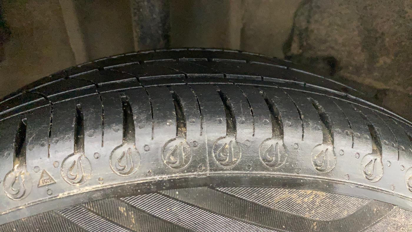 2024 Tata TIGOR XZA Plus iCNG , CNG, Automatic, 26,268 km, Right Rear Tyre Tread