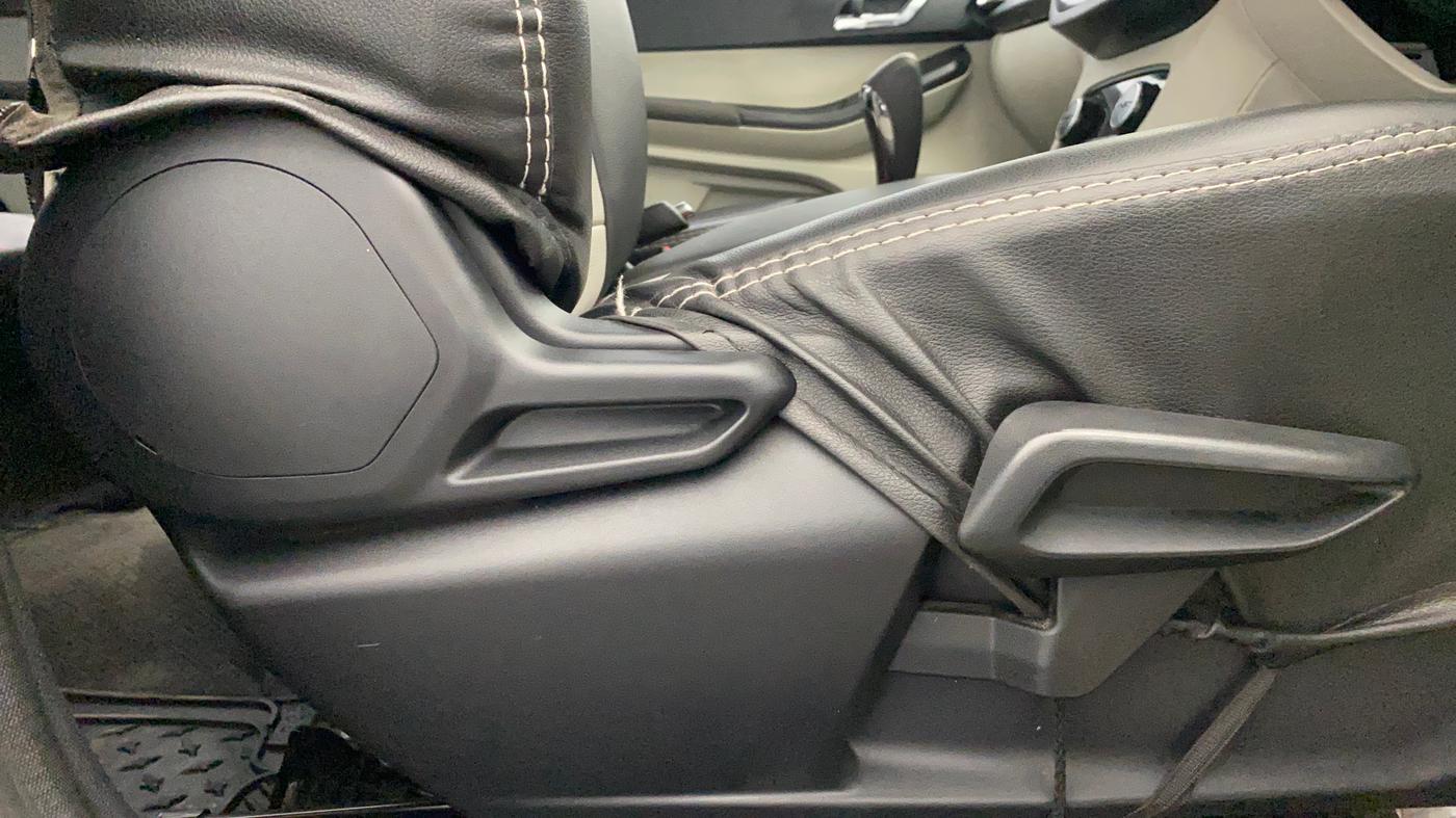2024 Tata TIGOR XZA Plus iCNG , CNG, Automatic, 26,268 km, Driver Side Adjustment Panel