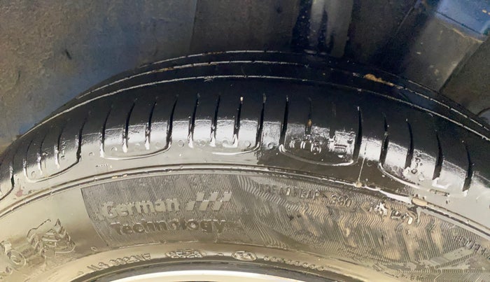 2019 Hyundai Grand i10 SPORTZ AT 1.2 KAPPA VTVT, CNG, Automatic, 69,894 km, Left Rear Tyre Tread