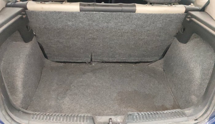 2013 Volkswagen Polo COMFORTLINE 1.2L PETROL, Petrol, Manual, 89,971 km, Boot Inside