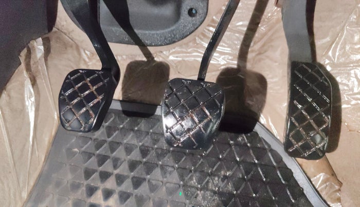 2013 Volkswagen Polo COMFORTLINE 1.2L PETROL, Petrol, Manual, 89,971 km, Pedals