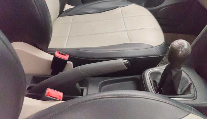 2013 Volkswagen Polo COMFORTLINE 1.2L PETROL, Petrol, Manual, 89,971 km, Gear Lever