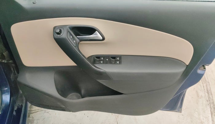 2013 Volkswagen Polo COMFORTLINE 1.2L PETROL, Petrol, Manual, 89,971 km, Driver Side Door Panels Control