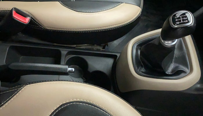 2019 Hyundai Grand i10 SPORTZ 1.2 KAPPA VTVT, Petrol, Manual, 63,238 km, Gear Lever
