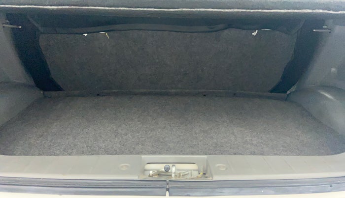 2014 Maruti Alto K10 VXI P, Petrol, Manual, 1,24,096 km, Boot Inside View