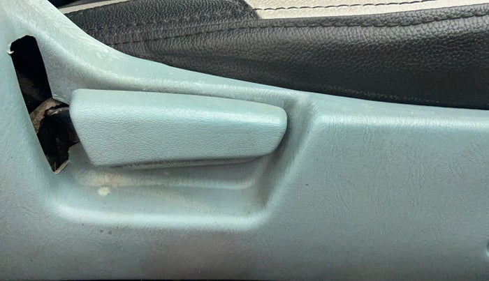2014 Maruti Alto K10 VXI P, Petrol, Manual, 1,24,096 km, Driver Side Adjustment Panel