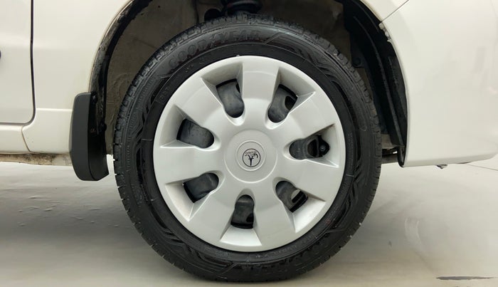 2014 Maruti Alto K10 VXI P, Petrol, Manual, 1,24,096 km, Right Front Tyre