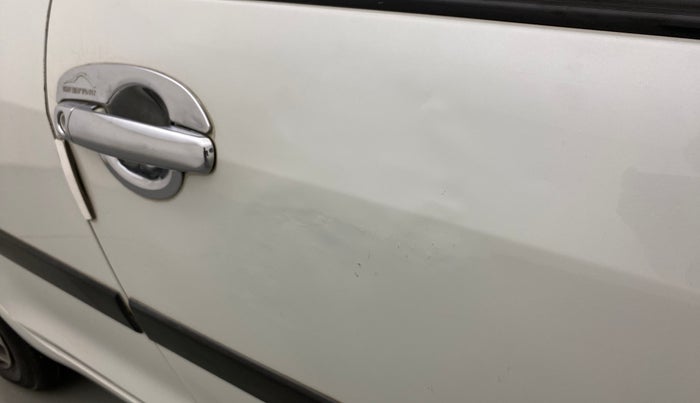 2013 Maruti Swift VDI, Diesel, Manual, 73,784 km, Driver-side door - Slightly dented