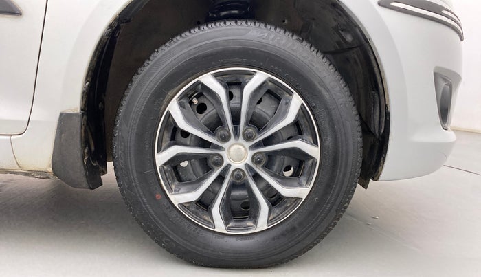 2013 Maruti Swift VDI, Diesel, Manual, 73,784 km, Right Front Wheel