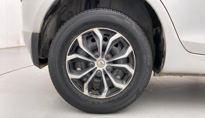 2013 Maruti Swift VDI, Diesel, Manual, 73,784 km, Right Rear Wheel