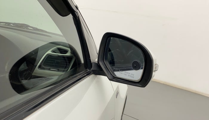 2013 Maruti Swift VDI, Diesel, Manual, 73,784 km, Right rear-view mirror - Mirror motor not working