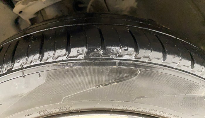 2021 Tata TIGOR XZ PLUS PETROL, CNG, Manual, 46,024 km, Right Front Tyre Tread