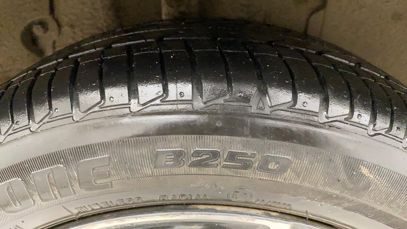 2021 Tata TIGOR XZ PLUS PETROL, CNG, Manual, 46,024 km, Right Rear Tyre Tread