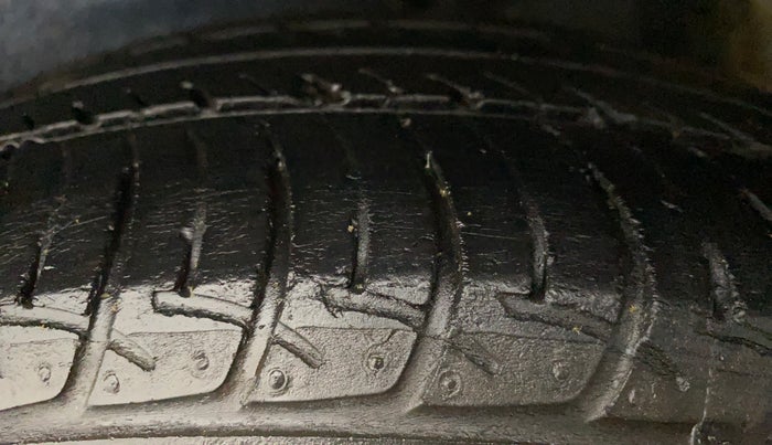 2018 Maruti Celerio ZXI AMT (O), Petrol, Automatic, 57,914 km, Left Rear Tyre Tread